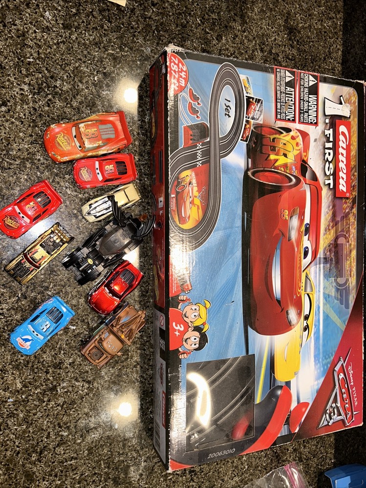 Pixar Cars Mini Racers lot of 9 and a few old hot wheels and race set 2 ￼cars