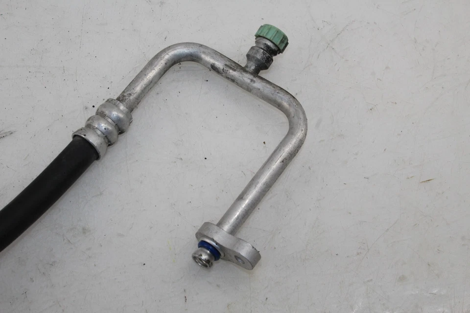 Manguera de descarga de aire acondicionado Hyundai Genesis 2010-2012 cupé OEM EG150 Foto 2 de 4