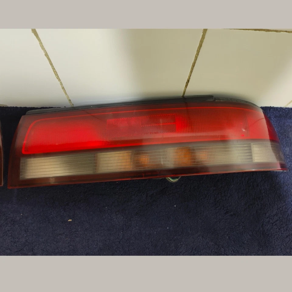 TOYOTA CRESTA JZX90 GX90 LX90 TAIL LIGHTS SET - image 4 of 4