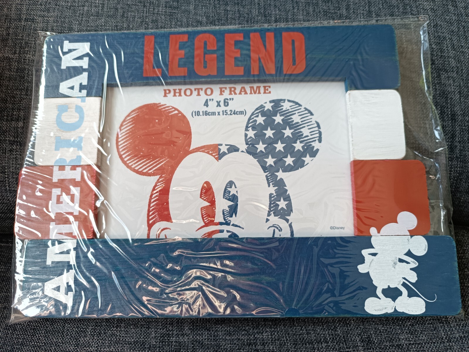 Cadre photo Mickey Mouse Disneyland Paris en bois noir 10x15 cm