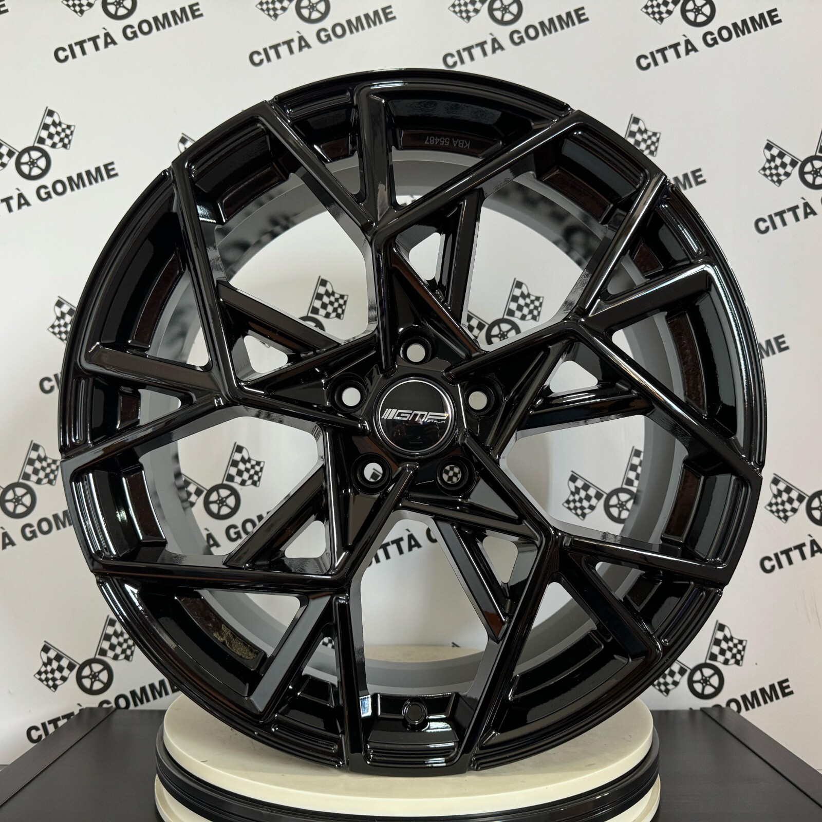 Set di 4 cerchi in lega GMP Black per Audi foto 2