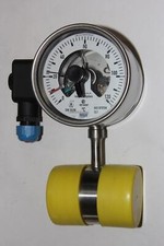 WIKA R74.100 Temperature Gauge with Inductive Contact