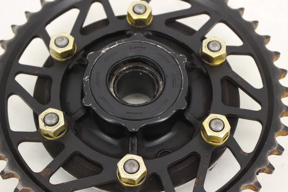 Juego de tuercas de buje central piñón trasero Suzuki GSXR1000 2011 64610-47H00 Foto 2 de 4