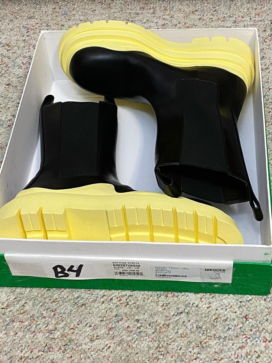 Bottega Veneta Contrast-Sole Leather Tire Chelsea Boots size