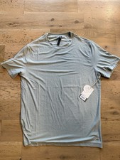 NWT Vuori Strato Tech Tee Men's L Storm Blue Heather