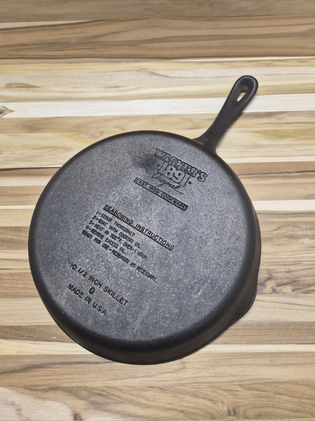 Restored Wagner 1891 Original cast iron number 8 skillet