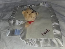 Disney Winnie The Pooh Lovey Security Mini Blanket Cream Satin Trim Red Shirt
