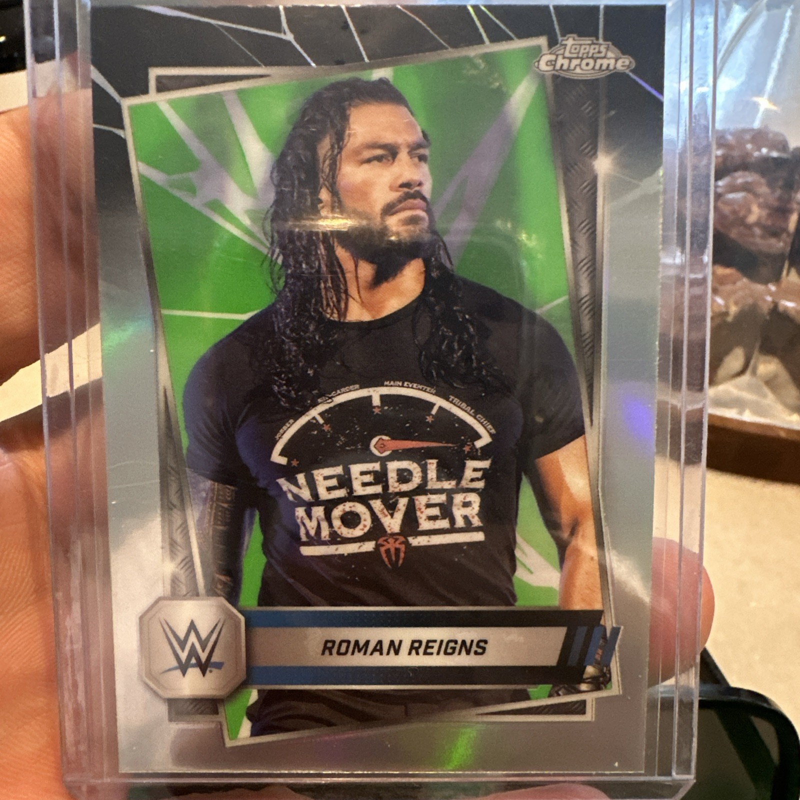 2025 Topps Chrome WWE - Roman Reigns #3 Neon Green & Black Refractor