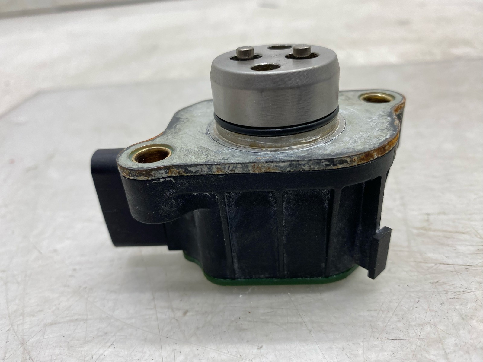 2020-2025 ASTON MARTIN DBX OEM 4.0L ENGINE VVT ACTUATOR SOLENOID SET 1779821600