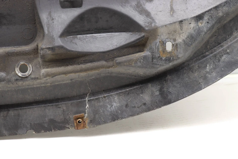 01-05 AUDI ALLROAD QUATTRO 2.7L - PAN Vientre Delantero / Placa de deslizamiento / Deflector de sonido Foto 3 de 4