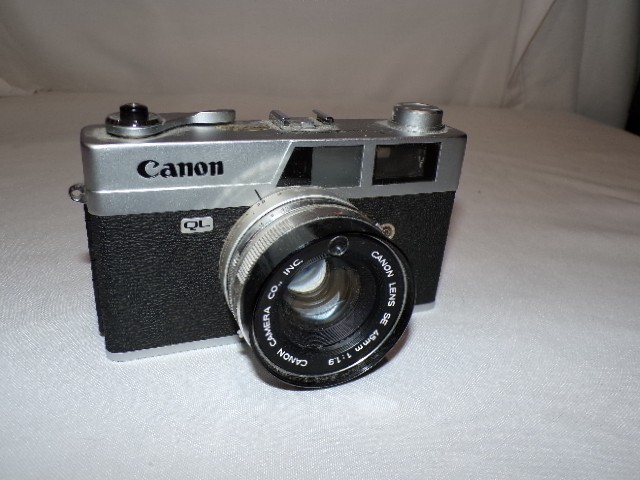 Canon Canonet QL19 35mm Film Camera With 45mm f1.9 Lense Untested Photography