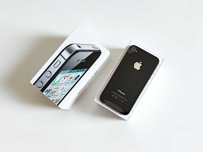 Apple iPhone 4S - 32GB - Black (Unlocked) A1387 IOS6 Sealed | eBay