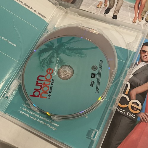 Burn Notice Season 1-4 Lot (DVD, 2010, 4-Disc Sets) Good Condition - Picture 3 of 13