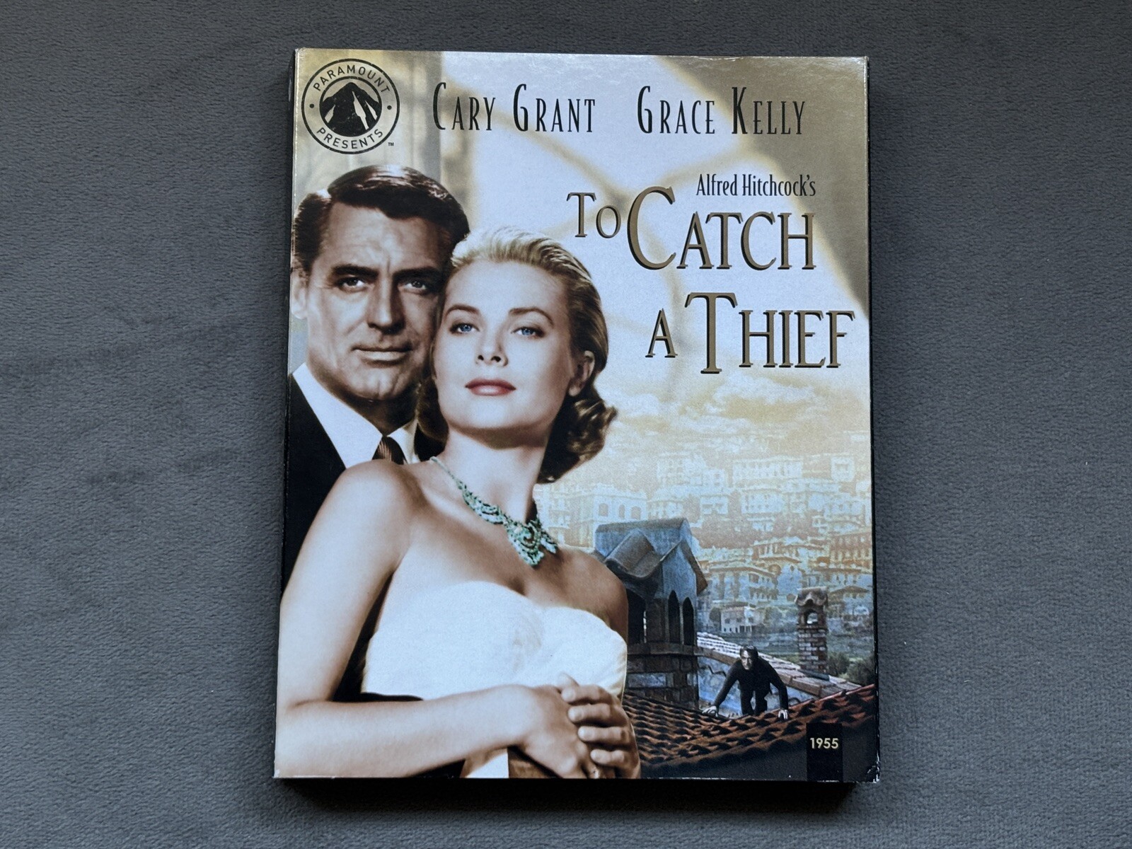 TO CATCH A THIEF (1954) - PARAMOUNT PRESENTS 2020 BLU RAY IMPORT RARE OOP