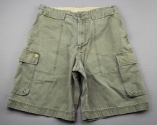 Men's IZOD Shorts Cargo Green Size 32 Measurements 32x9 Zipper Fly