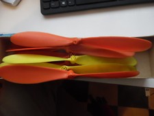 AEROMODELLISMO - AEREI - ELICA IN PLASTICA MANTUA MODEL, CM.24,5  NUOVA 