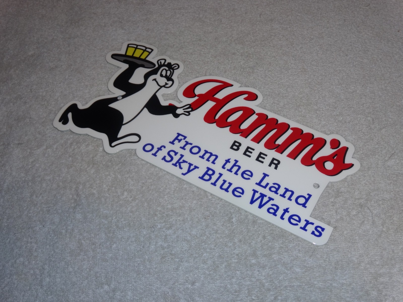 VINTAGE HAMM'S BEER BEAR SERVING HAMMS 1' METAL SKY BLUE WATER GASOLINE OIL SIGN