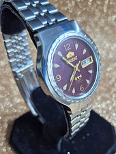 Orient Three Star Vintage Automatic 21J Day/Date Burgundy Dial SS Bracelet