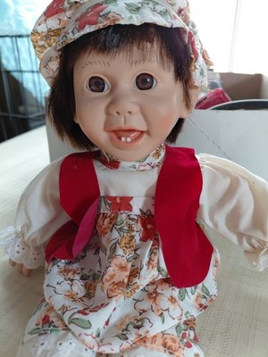 GIGO My Pals Doll 11 in Bean Bag Doll With Expressive Face 1990s Vintage