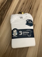 Gerber Baby Unisex White Long Sleeve Side Snap Onesies 3-6 Mths