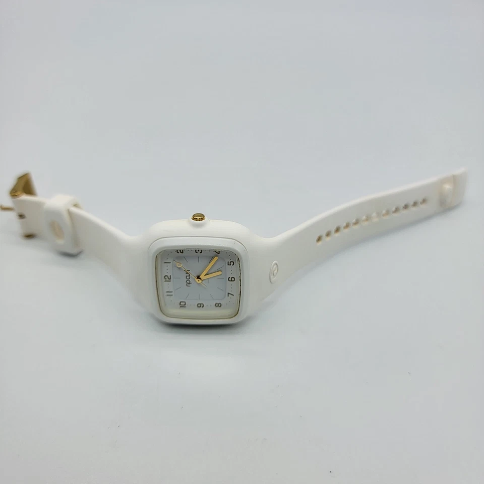 Rip Curl Classic Surf Watch Women Watch 34mm White Silicone Band , Runs * - Image 2 of 4