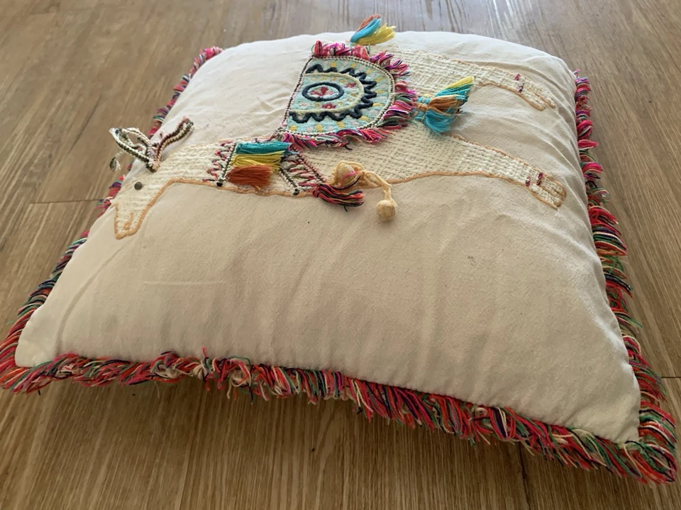 🦙 OOAK Hand Embroidered Llama / Alpaca Cushion with Insert – Boho Folk Style - Image 4 of 4