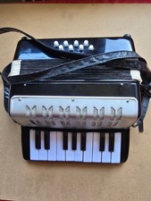 Petit accordéon d'apprentissage pour enfant.