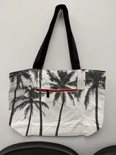 Aloha Collection Kalapana By Samudra Day Tripper Zipper Tote Bag