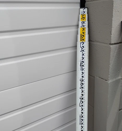 Crain Mound City 903072 Leveling 7.6m .5CM Metric SVR Level Rod Metric Style - product listing photo