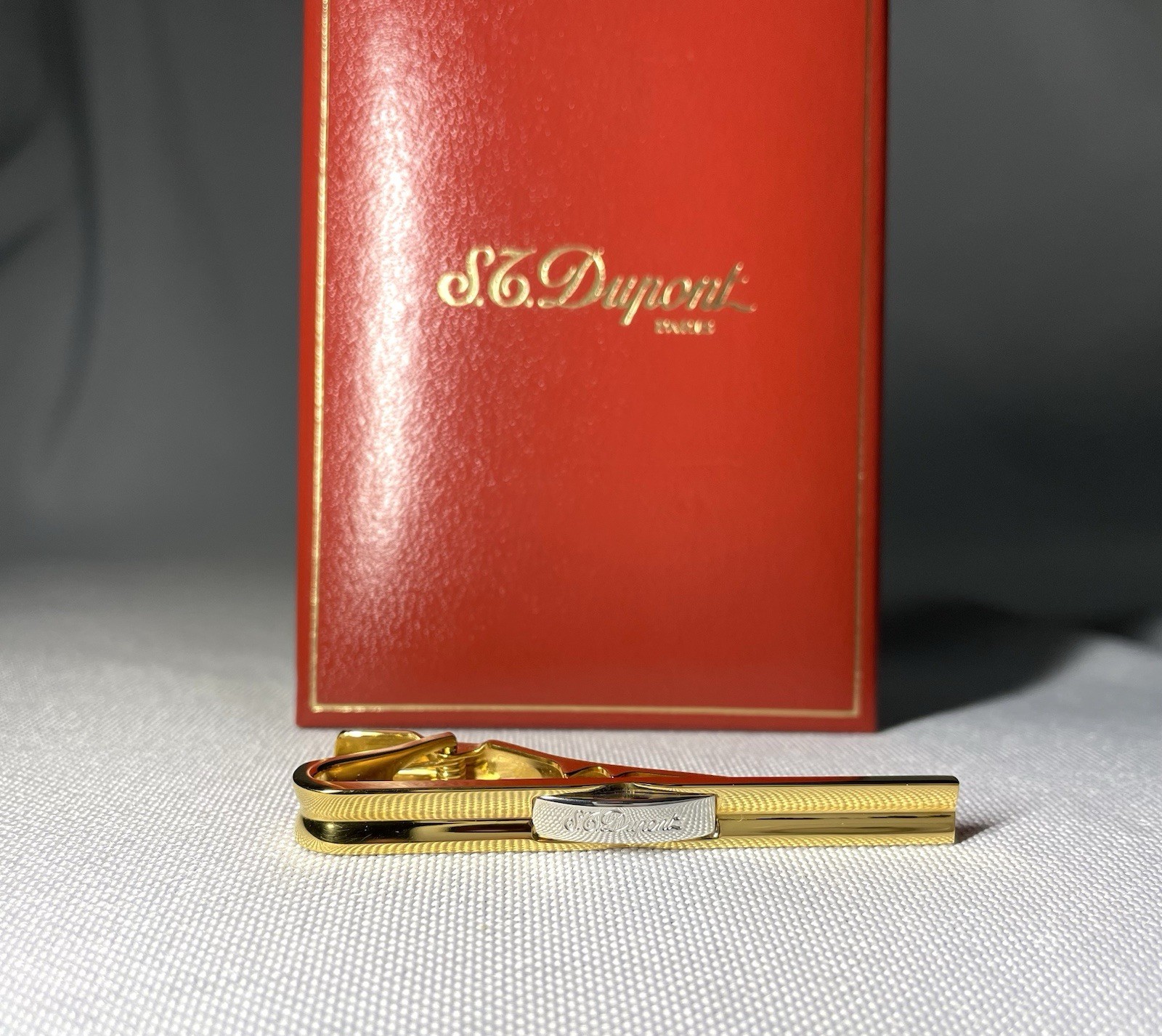 Auth Beautiful S.T.Dupont Tie Clip Logo Gold & silver Bar pin Gift