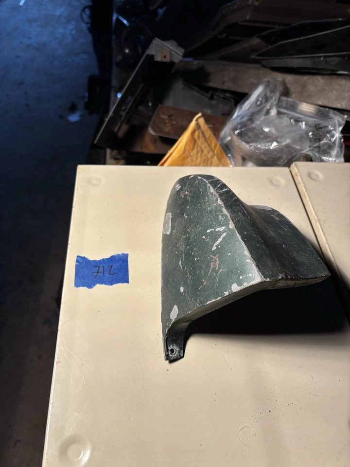 Extensión de panel trasero AMC American Motors AMX 1968-69 68 1969 Foto 3 de 4