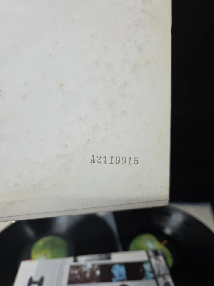 The Beatles White Album 2lp Vinyl OG 1968 2nd Press Numbered W/Poster VG+/EX+Wax - Image 3 of 4