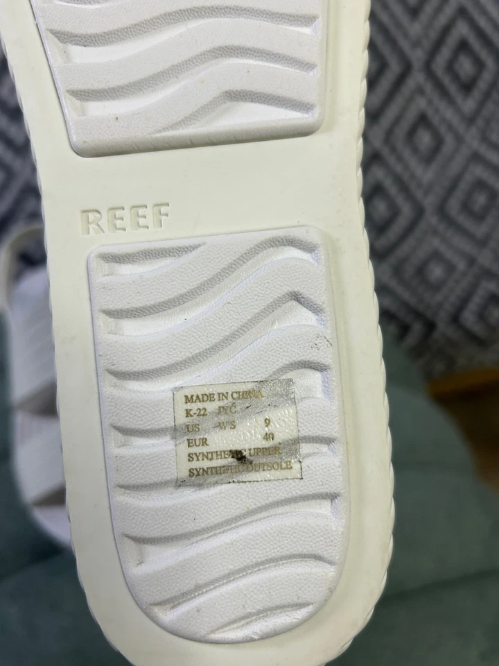 Sandalias Reef Water Vista para mujer 9 blancas correa ajustable peso ligero vacaciones Foto 2 de 4