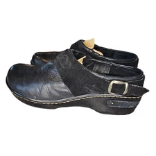 Born Womens 9 Black Leather Clog Mule Slipon Shoes Suede Buckle Accent Comfort