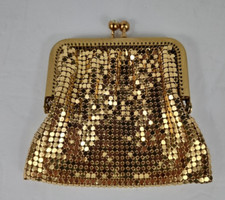 West Germany Gold Mesh Coin Purse vintage kiss clasp