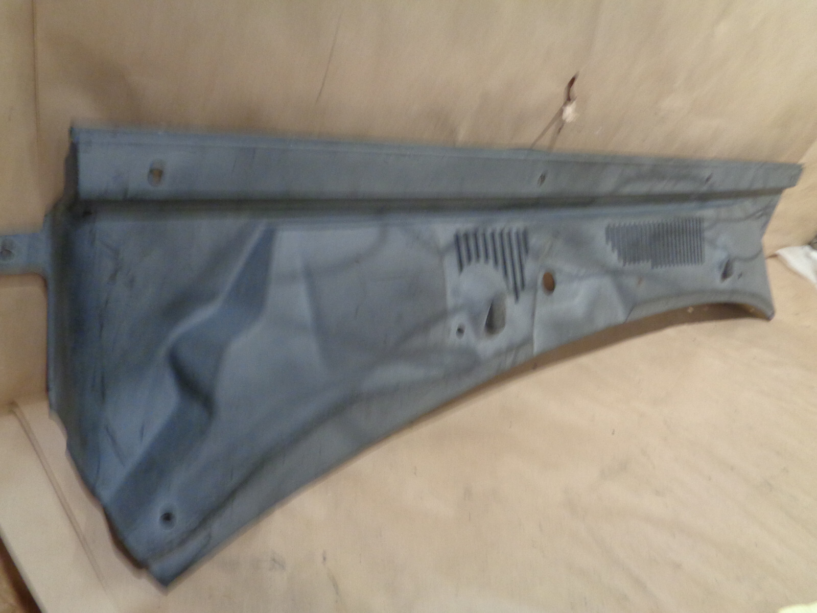 Maserati 4200 - Front Center Under Windshield Cowl Plate - USED - P/N  66365800