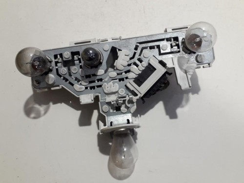 Volkswagen Polo 1997 Tailight Bulb Holder (Lamp Carrier) 6N0945257 #614951-32