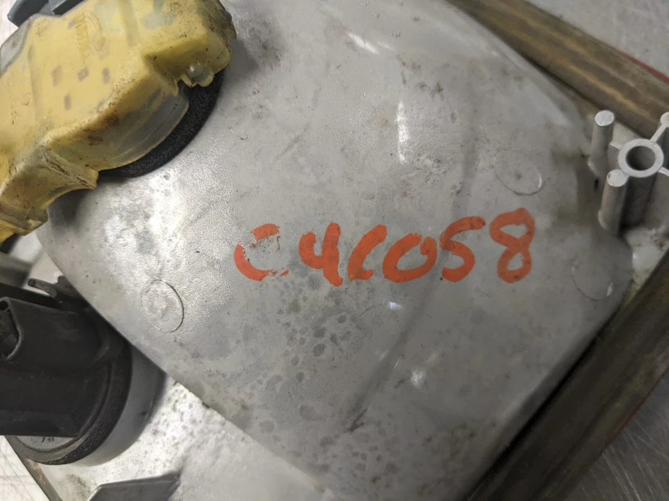 Passenger Right Tail Light For 85-95 Chevrolet G10  5.7 - Image 3 of 4