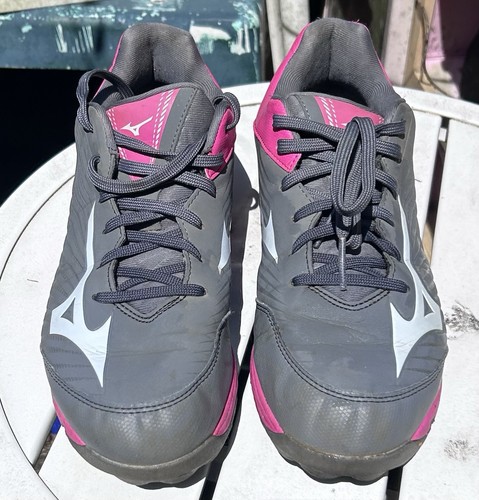 Mizuno Women’s 9-Spike Advanced Finch Softball Cleats