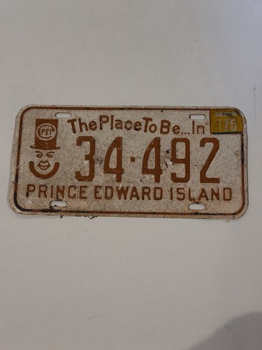 1975 Prince Edward Island PEI License Plate 34-492