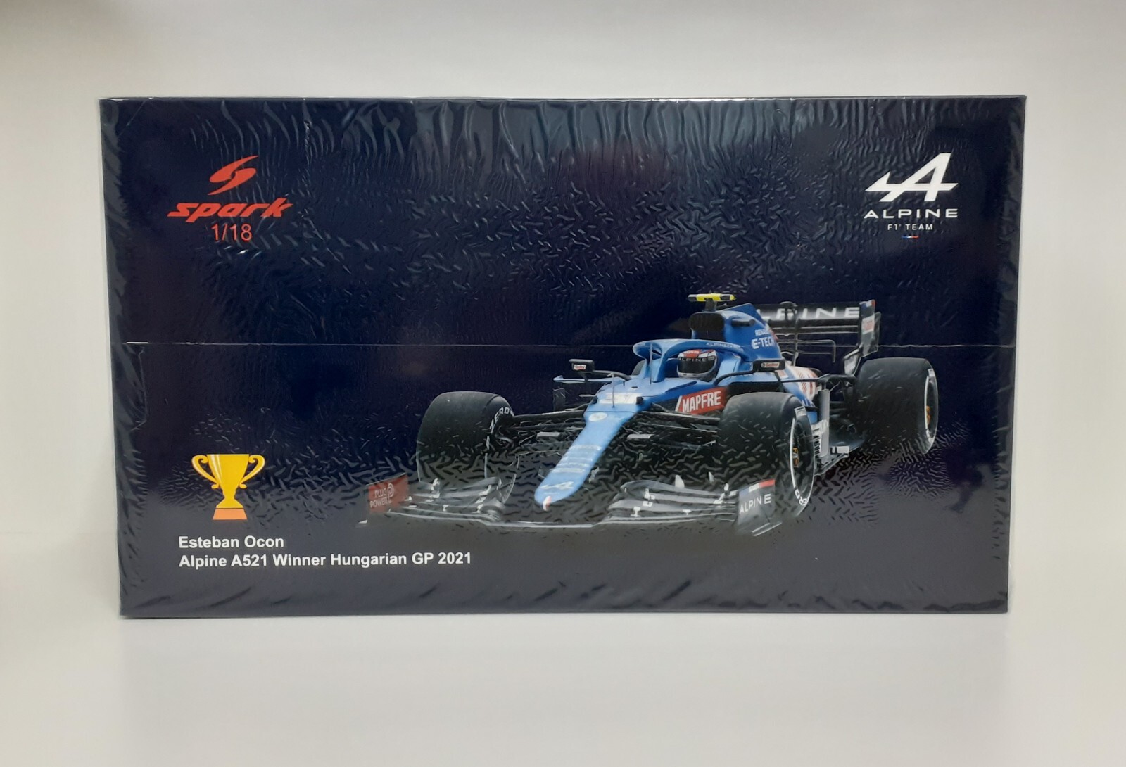 Foto 11 di 12