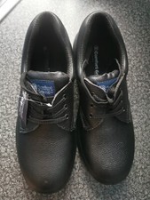 Image of Comfort Grip Black Leather Safety Shoes - size (uk) 10 - 44 (eu)