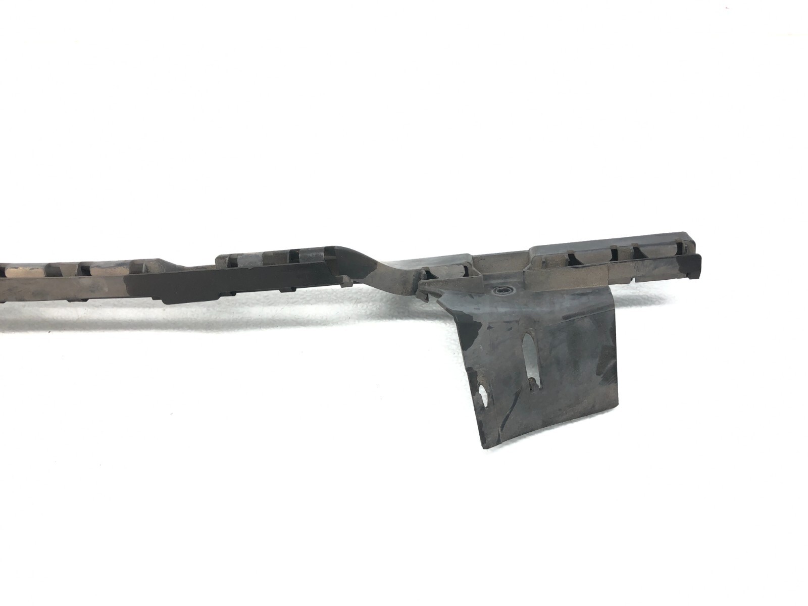 2008-2019 MASERATI GRANTURISMO S M145 LEFT DRIVER REAR ROCKER PANEL BRACKET OEM