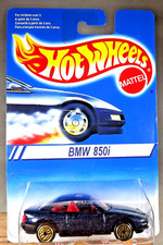 1994 Hot Wheels International Card BMW 850i Dark Blue w/Gold UH Sp Wheels #255