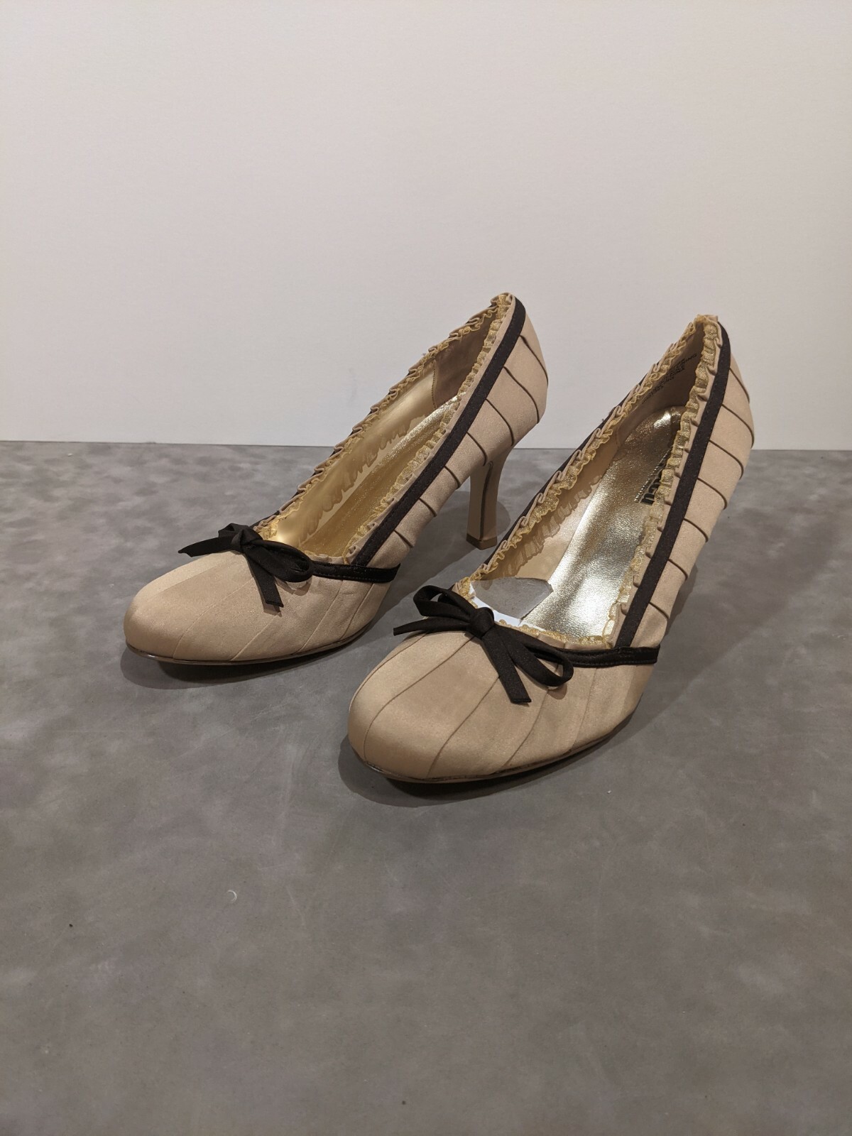 Купить Kenneth Cole Unlisted Heels with 