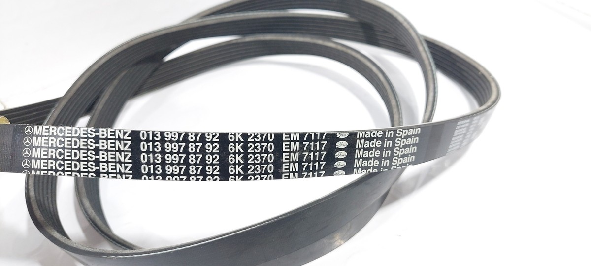 Mercedes-Benz S W220 Serpentine V-ribbed Belt A0139978792