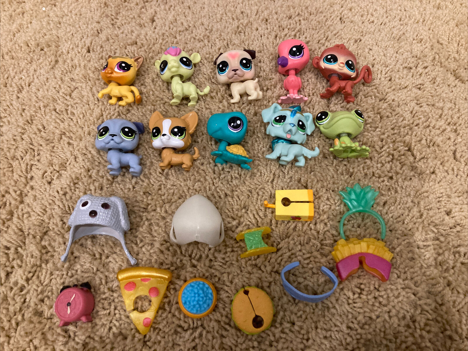 LITTLEST PET SHOP Lot of 5 RANDOM MEDIUM playsets and accessories