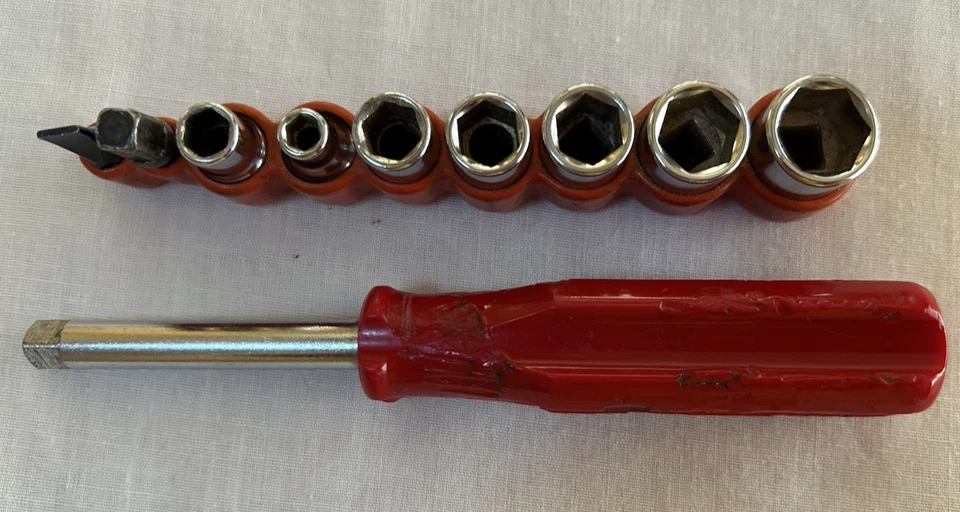 Hex Bits Set Handle, Sleeve of 1/4' Bits and Extender, Bits 3/16" through 1/2" - Image 2 of 4