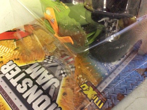 2013 Hot Wheels Monster Jam Teenage Mutant Ninja Turtles W/ Crushable Car NEW! - Picture 4 of 4