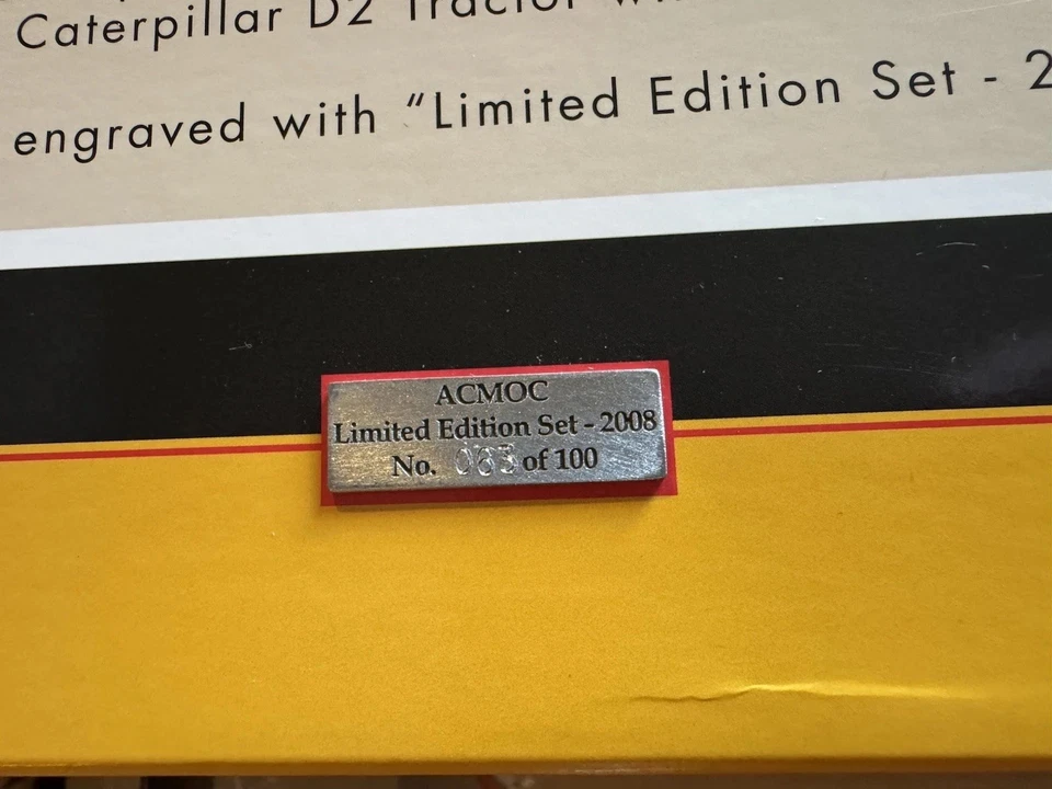 SpecCast escala 1:16 Caterpillar D2 tractor tipo oruga conjunto edición limitada con caja Foto 3 de 4